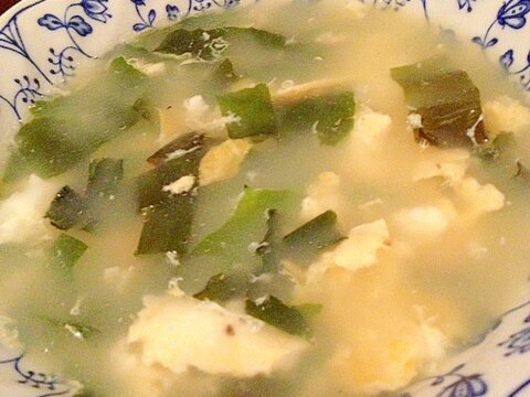 簡単☆ワカメと卵の中華スープ